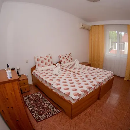 Aparthotel Vila Cormoran *